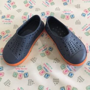 Toddler shoes size 6 slip ons blue